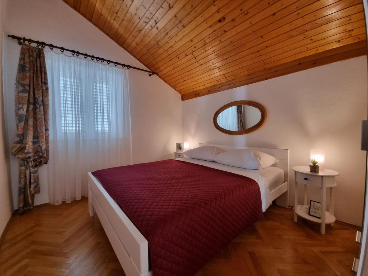 Apartment Zen Grebastica Luaran gambar