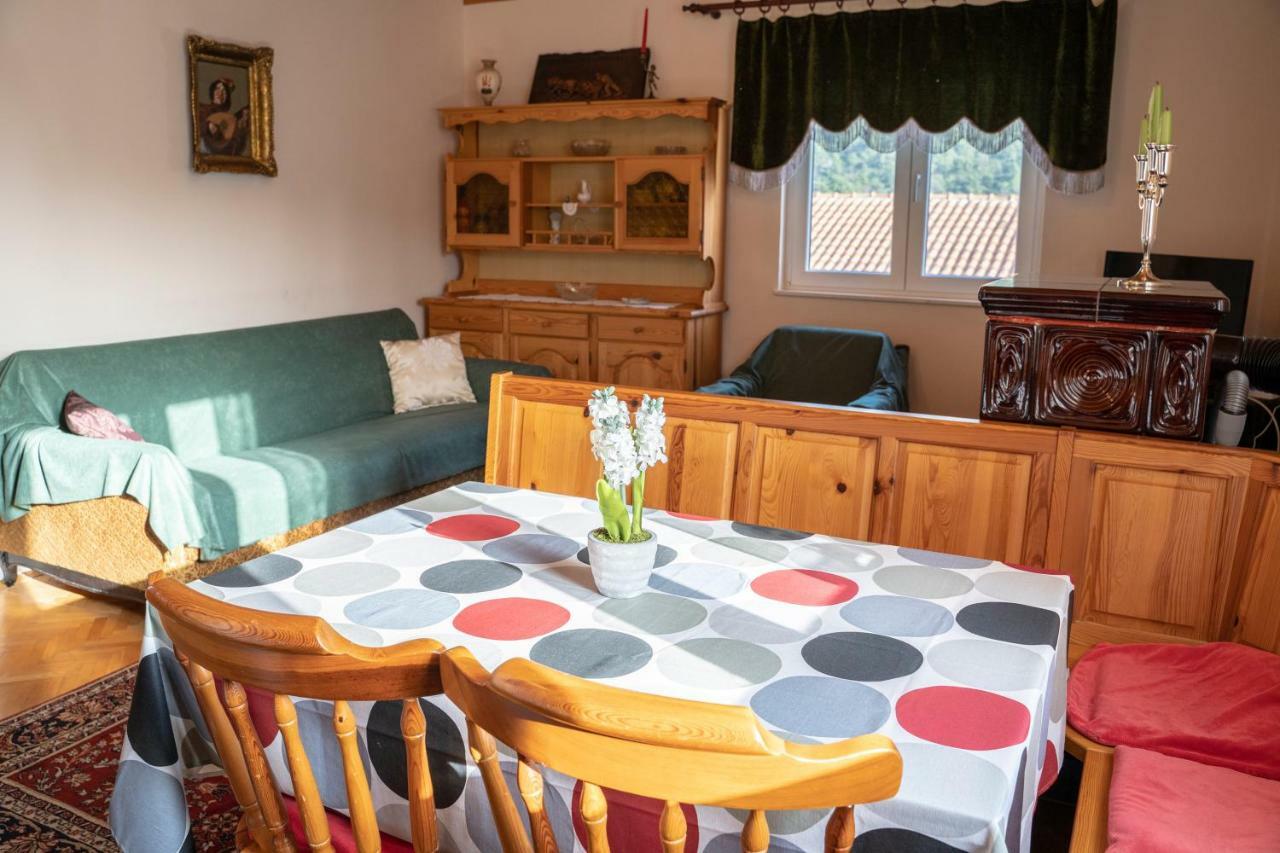Apartment Zen Grebastica Luaran gambar